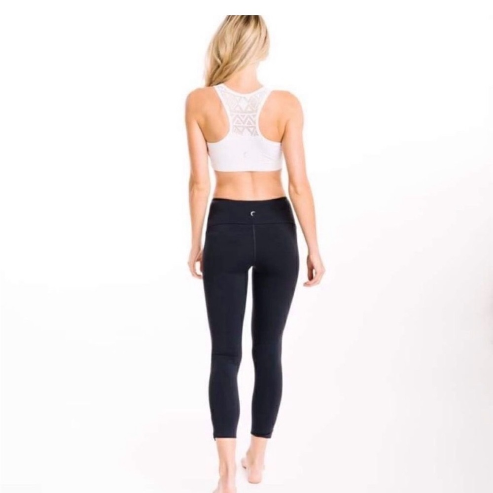 ZYIA Navy Strap Deluxe Hi-Rise Leggings 7/8 Size 4 NWT & Bag - Picture 3 of 7